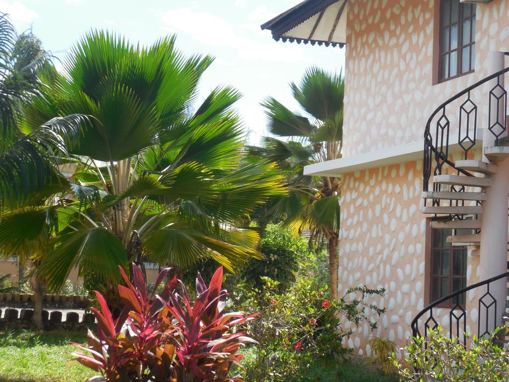 Swahili Beach Resort Zanzibar Extérieur photo