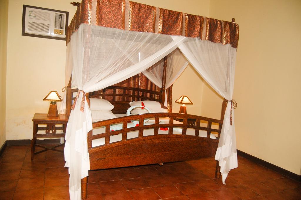 Swahili Beach Resort Zanzibar Extérieur photo